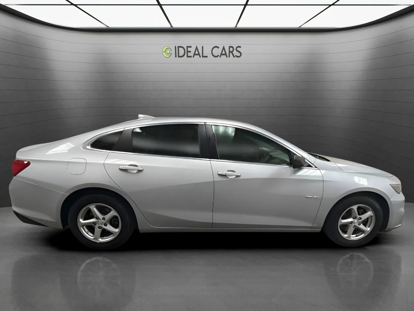 Used 2017 Chevrolet Malibu LS FWD image 4