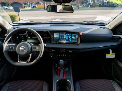 New 2026 Nissan Kicks SR image 9