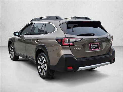 Used 2023 Subaru Outback Limited AWD/4WD image 7