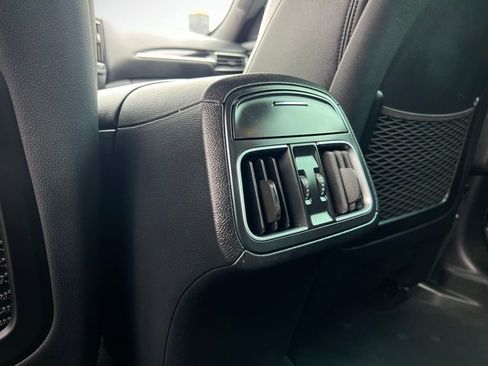 Used 2017 Maserati Levante image 21