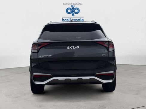 Used 2023 Kia Sportage EX AWD/4WD image 4