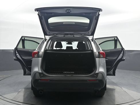 Used 2020 Toyota RAV4 LE w/ All Weather Liner Package AWD/4WD image 35