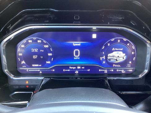 Used 2022 Chevrolet Silverado 1500 LT image 20