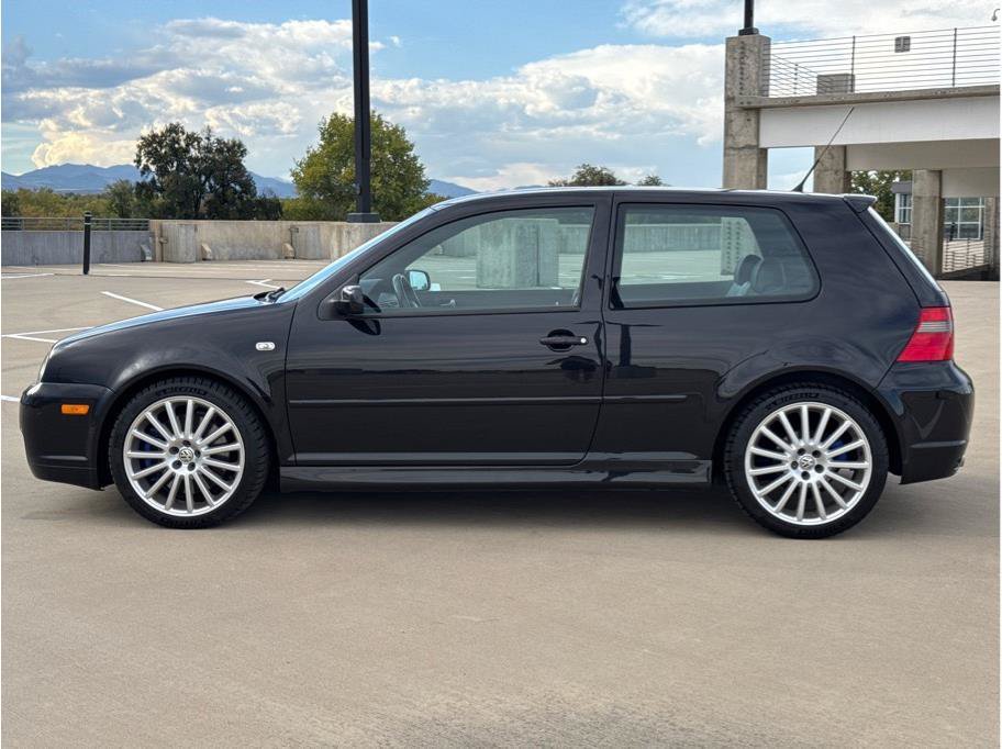 Used 2004 Volkswagen R32 AWD/4WD image 6