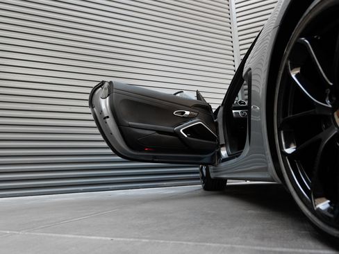 Certified 2025 Porsche 718 Cayman RWD image 14