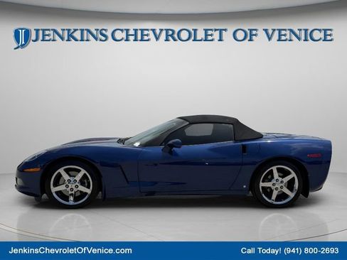 Used 2007 Chevrolet Corvette Convertible w/ Preferred Equipment Group RWD image 9