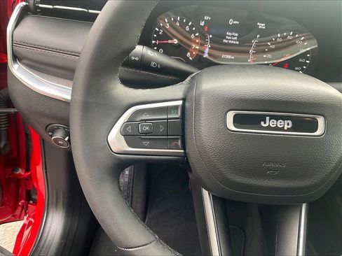 Used 2023 Jeep Compass Limited AWD/4WD image 23