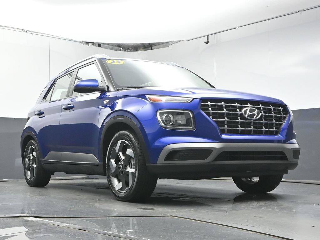 Used 2023 Hyundai Venue SEL FWD image 31