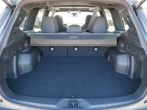Certified 2025 Subaru Forester Premium AWD/4WD image 18