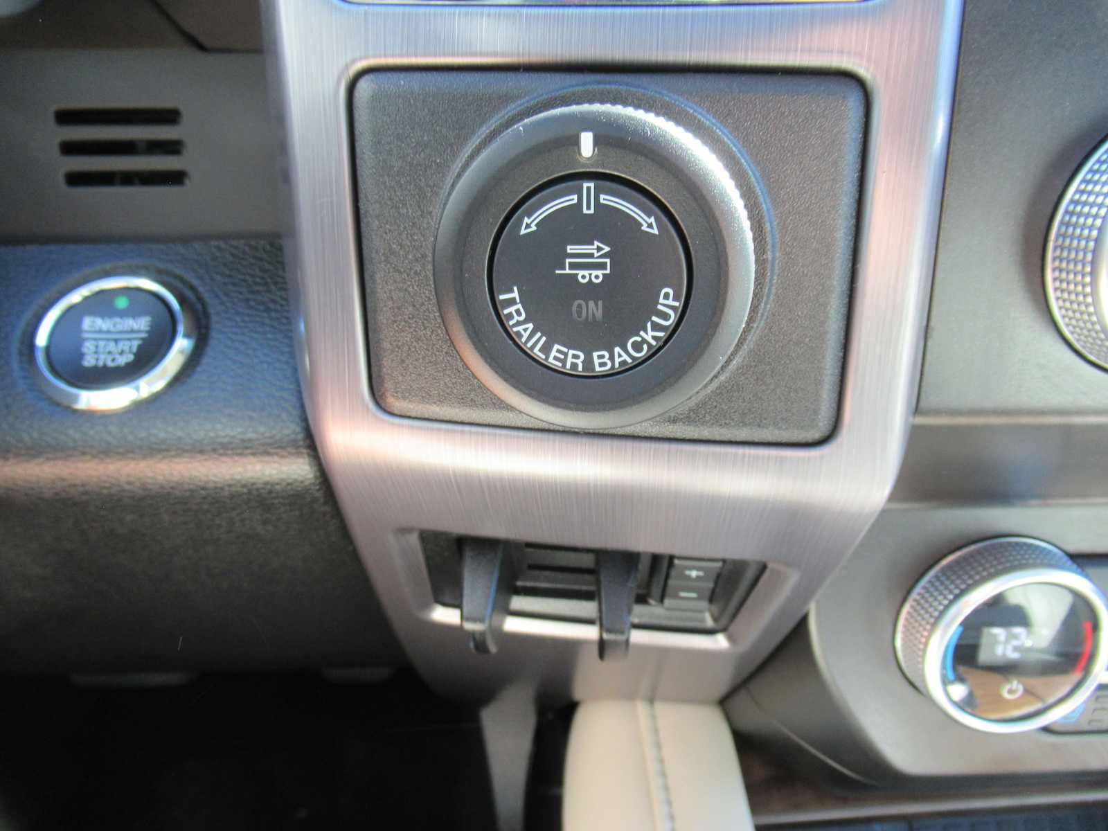 Used 2021 Ford Expedition Platinum RWD image 29
