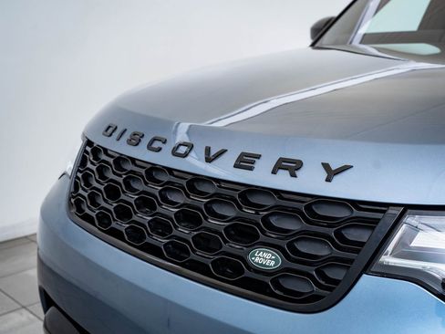 Used 2023 Land Rover Discovery S R-Dynamic image 3