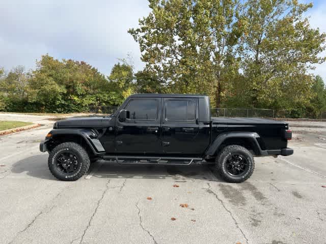 Used 2024 Jeep Gladiator Sport AWD/4WD image 5