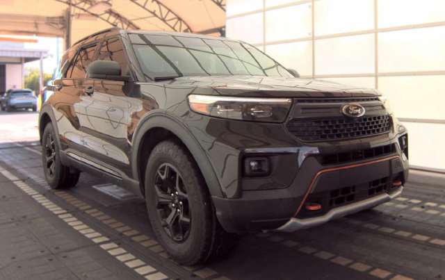 Used 2022 Ford Explorer Timberline AWD/4WD image 2