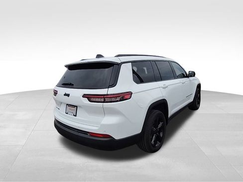 Certified 2023 Jeep Grand Cherokee L Altitude image 20