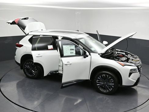 New 2026 Nissan Rogue Platinum w/ Tech Package image 33