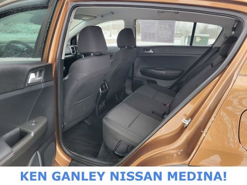 Used 2020 Kia Sportage LX image 38