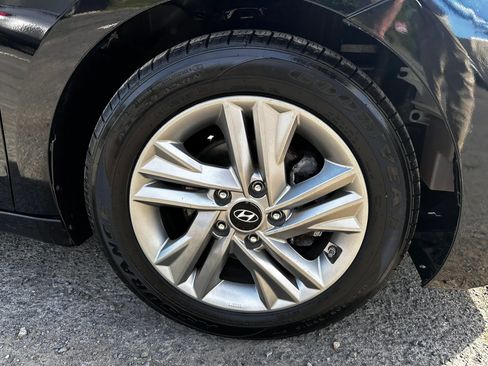 Used 2020 Hyundai Elantra SEL w/ Cargo Package (C1) FWD image 13