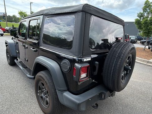 Used 2023 Jeep Wrangler Unlimited Sport AWD/4WD image 7