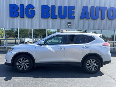 Used 2015 Nissan Rogue SL w/ SL Premium Package AWD/4WD image 2
