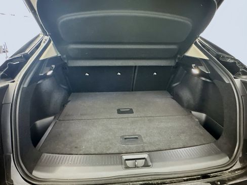 Used 2023 Nissan Ariya AWD image 31