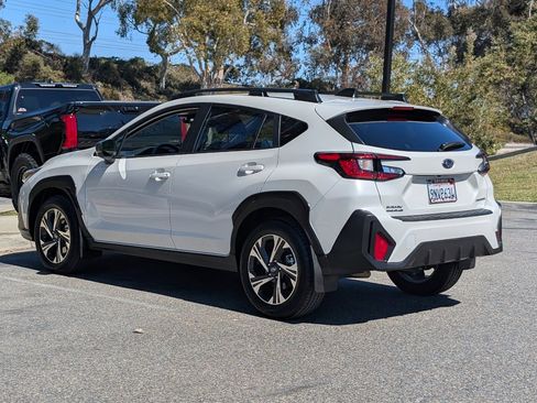 Used 2024 Subaru Crosstrek 2.0i Premium image 12