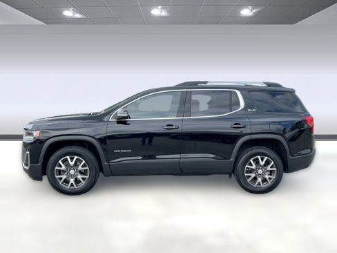 Certified 2023 GMC Acadia SLE w/ Driver Convenience Package image 2
