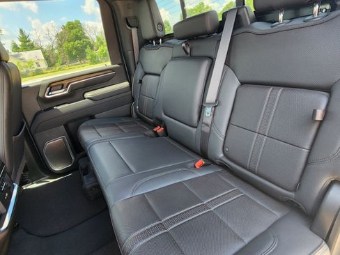 Used 2025 Chevrolet Silverado 2500 High Country w/ Technology Package AWD/4WD image 10