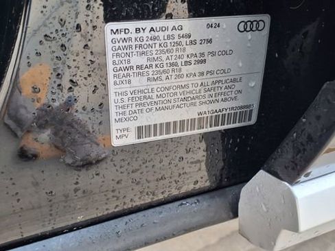 Used 2024 Audi Q5 2.0T Premium w/ Convenience Package image 32