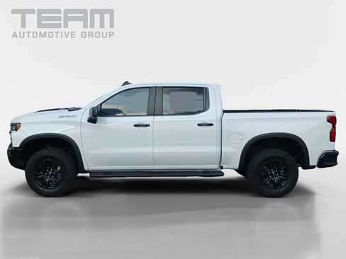 Used 2025 Chevrolet Silverado 1500 ZR2 w/ Technology Package AWD/4WD image 4