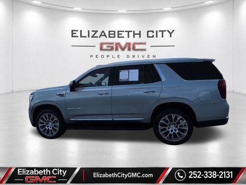 Used 2025 GMC Yukon Denali AWD/4WD image 9