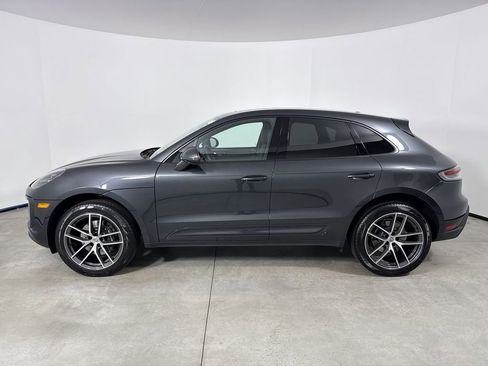 Certified 2025 Porsche Macan image 2