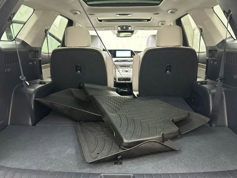 Used 2021 Hyundai Palisade Limited image 12