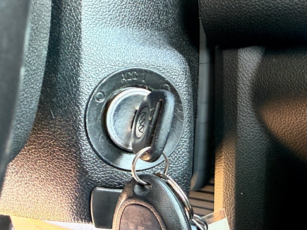 Used 2008 Buick Enclave CXL w/ Entertainment Package #2 FWD image 20