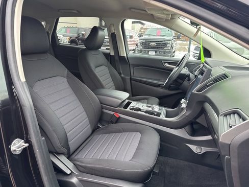 Used 2021 Ford Edge SE image 34