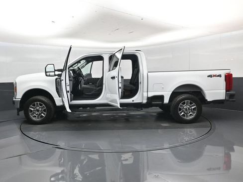 Used 2025 Ford F250 XLT AWD/4WD image 54