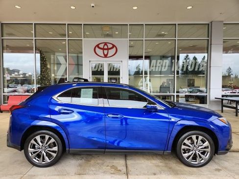 Used 2024 Lexus UX 250h F Sport image 3