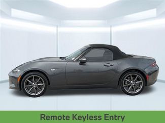 Used 2016 MAZDA MX-5 Miata Grand Touring RWD video 2