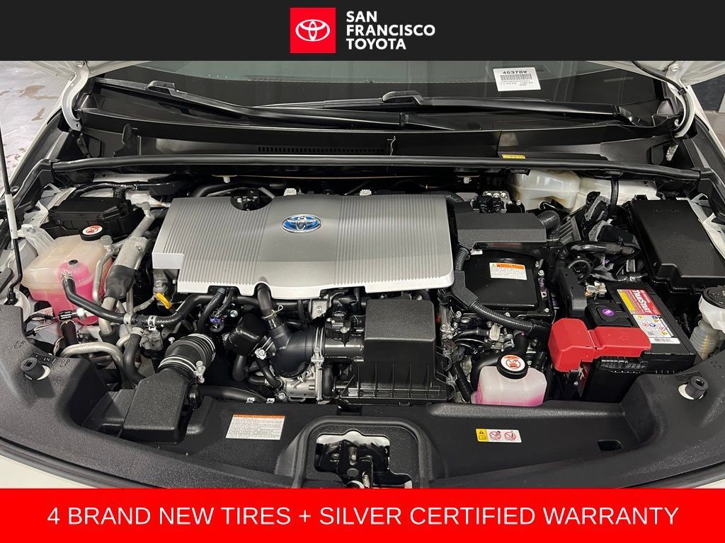 Certified 2017 Toyota Prius Prime Advanced FWD image 39