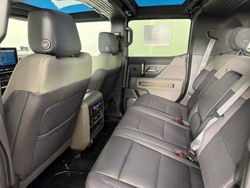 Used 2024 GMC Hummer EV 3X w/ LPO, Illumination Package image 23