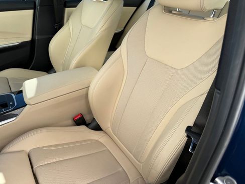 Certified 2023 BMW 330i Sedan w/ Driving Assistance Package image 22