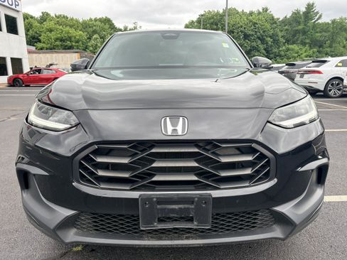 Used 2023 Honda HR-V Sport image 2