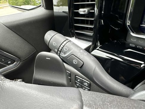 Certified 2024 Chevrolet Silverado 1500 High Country w/ Technology Package AWD/4WD image 28