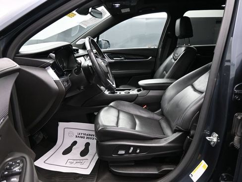 Used 2020 Cadillac XT6 Premium Luxury AWD/4WD image 9