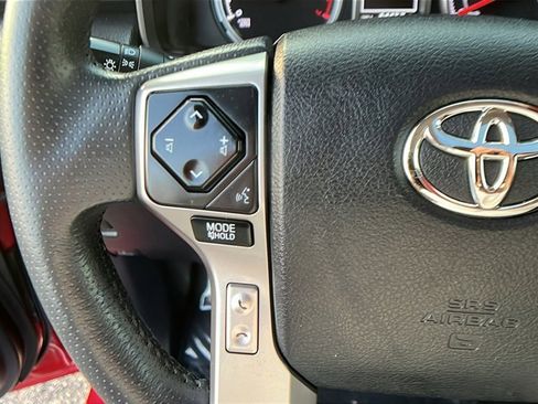 Used 2022 Toyota 4Runner Limited image 26