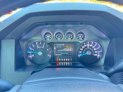 Used 2015 Ford F250 Platinum w/ FX4 Off-Road Package AWD/4WD image 16