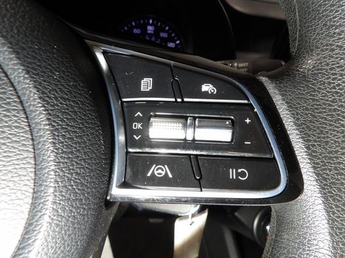 Used 2024 Kia Forte LXS w/ LXS Technology Package FWD image 14