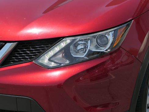 Used 2019 Nissan Rogue Sport S FWD image 9
