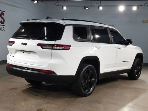 Used 2023 Jeep Grand Cherokee L Altitude image 7