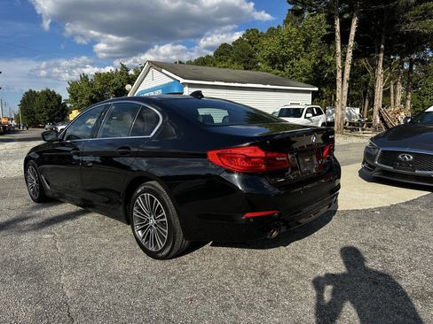 Used 2019 BMW 530i w/ Convenience Package image 4