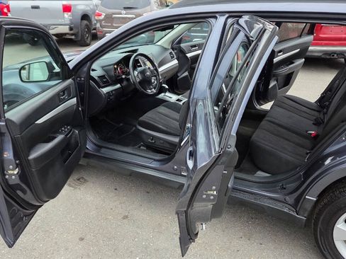 Used 2014 Subaru Outback 2.5i Premium AWD/4WD image 23